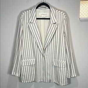 Treasure & Bond Cream with Balck and Gold Stripes Blazer with Notched Lapel